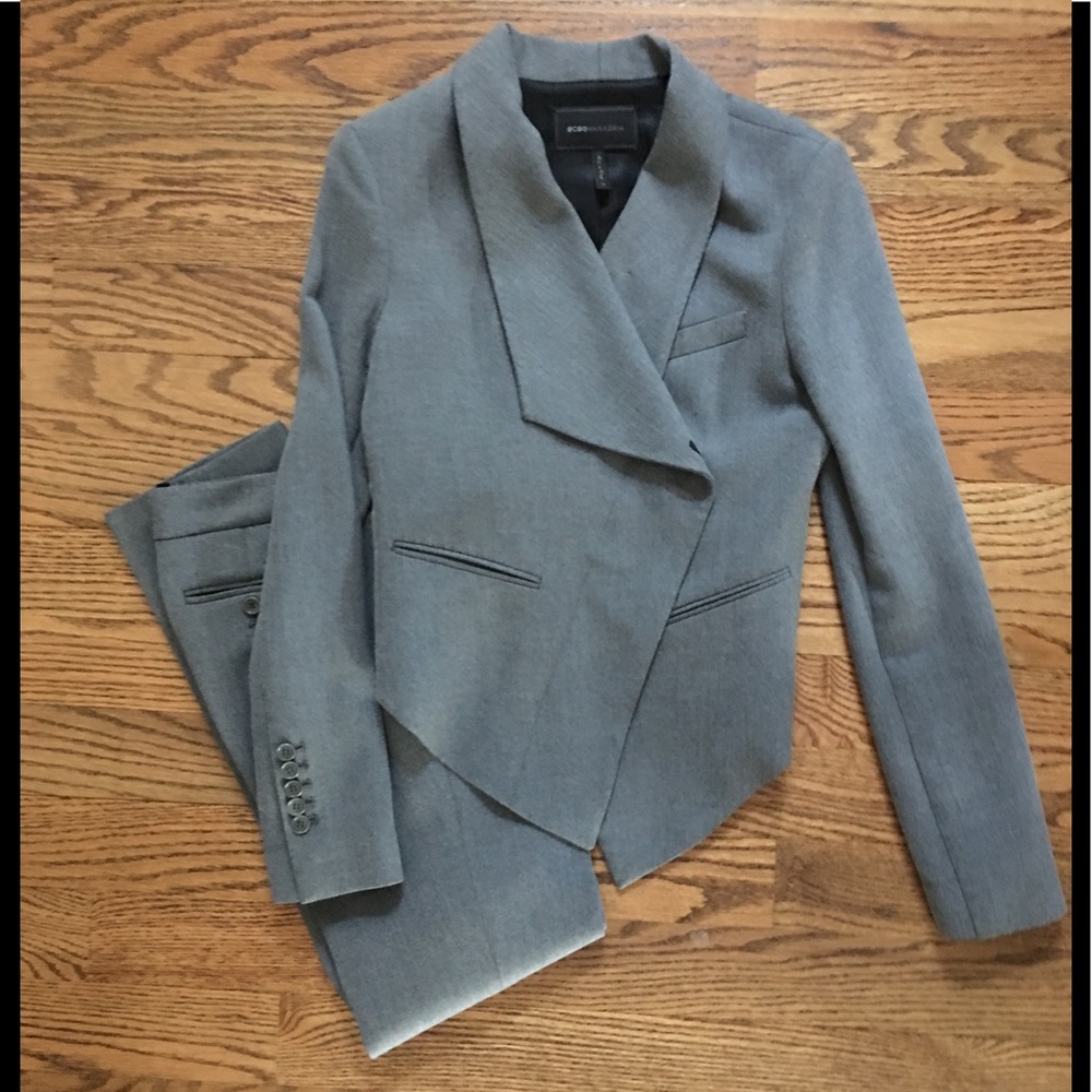 Suit BCBGMaxAzria